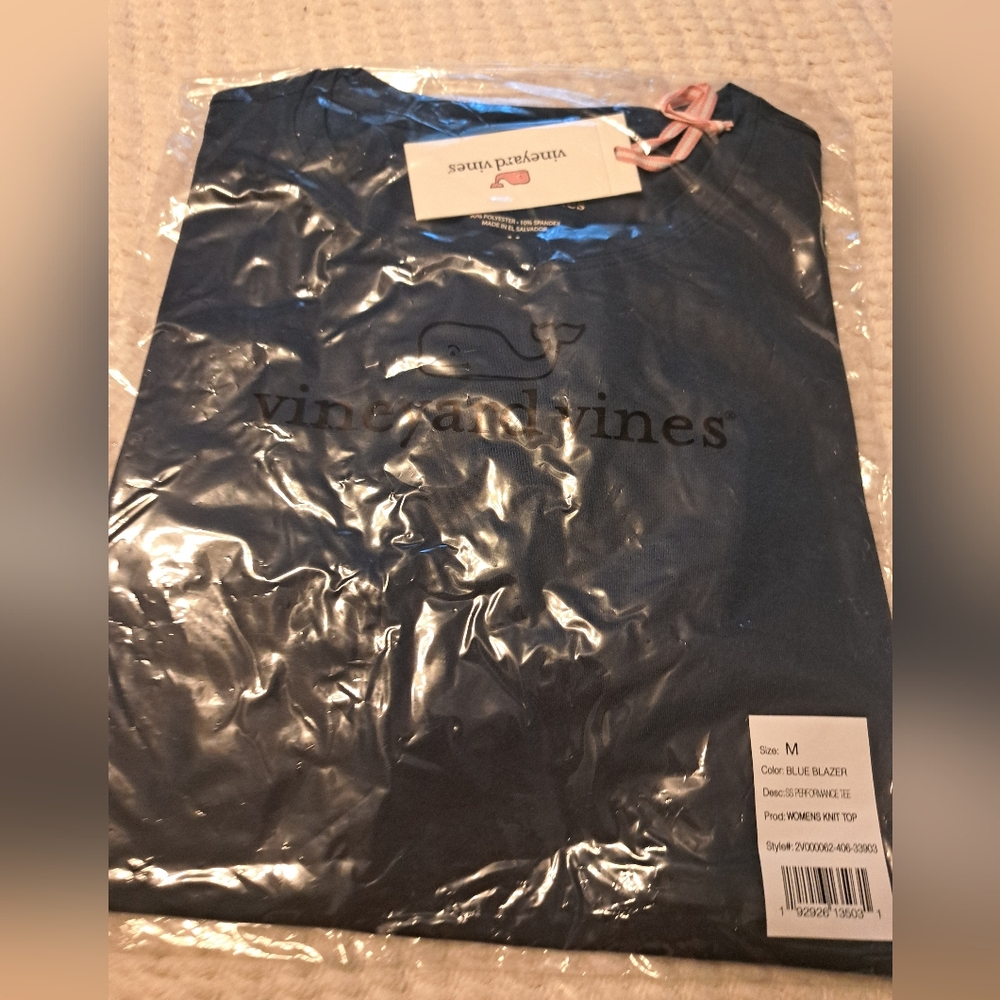 Vinyard Vines SS Performance Tee - Picture 2 of 13